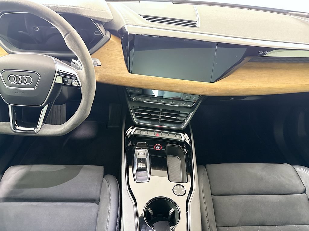 Certified 2023 Audi e-tron GT Premium Plus AWD/4WD image 14