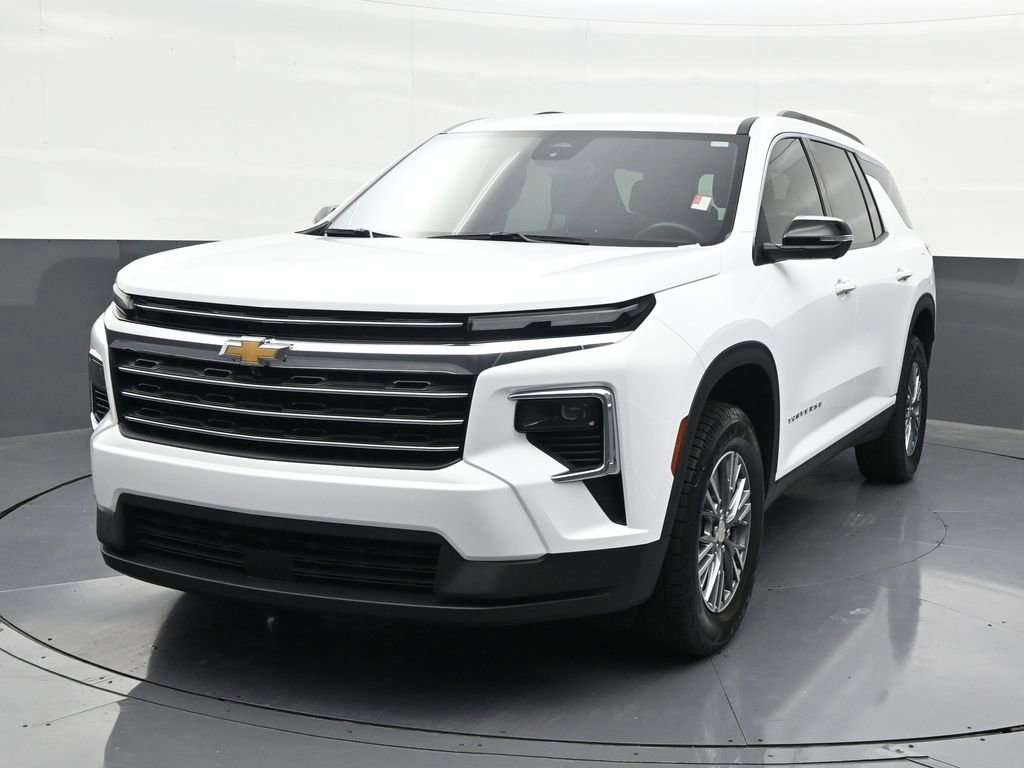 Used 2024 Chevrolet Traverse LT FWD image 9