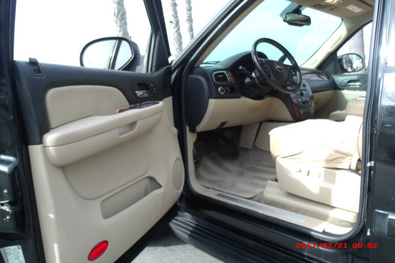 Used 2007 Chevrolet Tahoe LT w/ LT Preferred Equipment Group RWD image 7