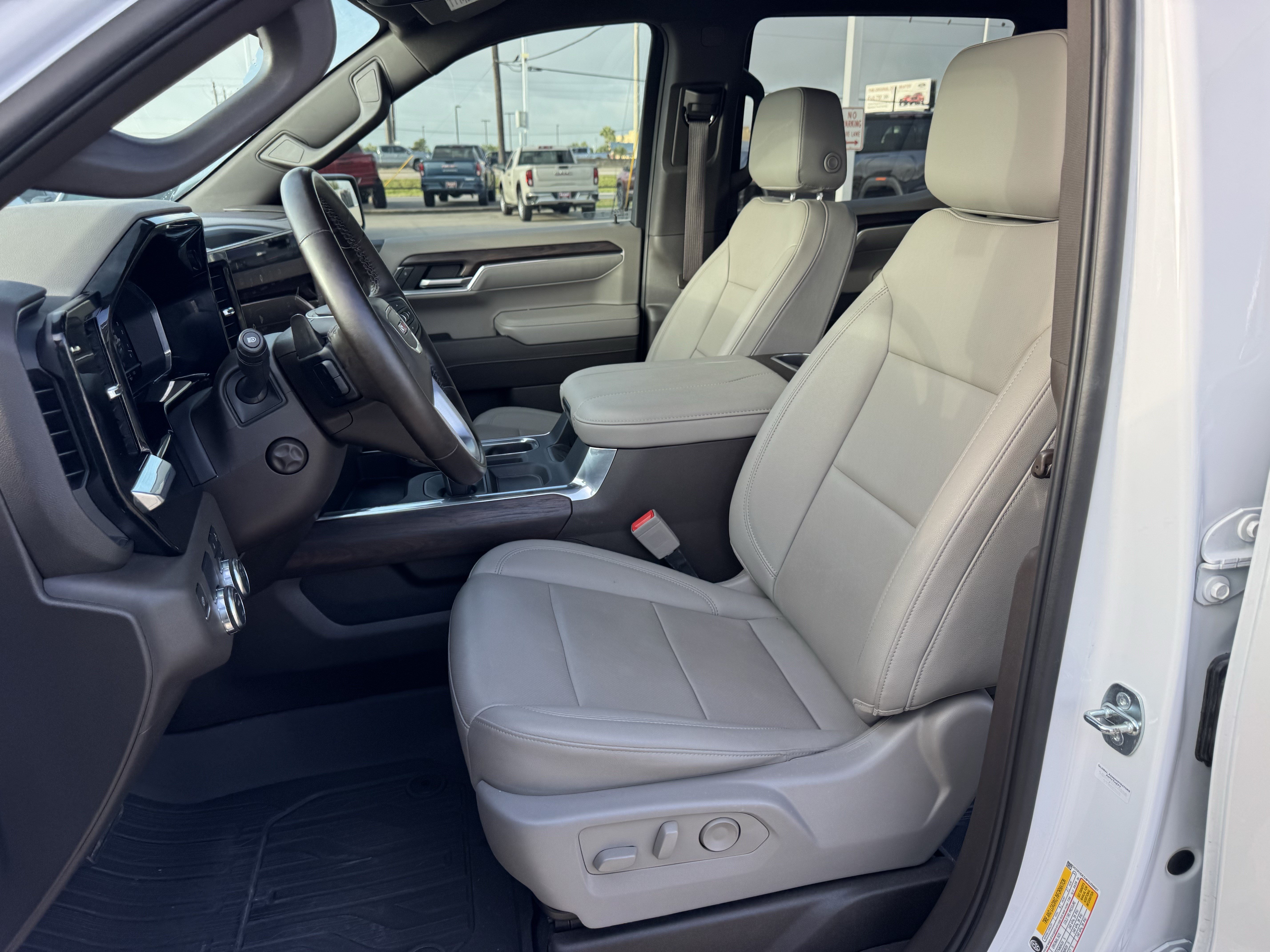 Used 2023 GMC Sierra 1500 SLT RWD image 23