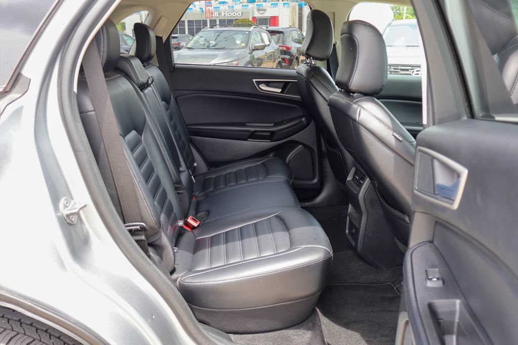 Used 2024 Ford Edge SEL AWD/4WD image 10