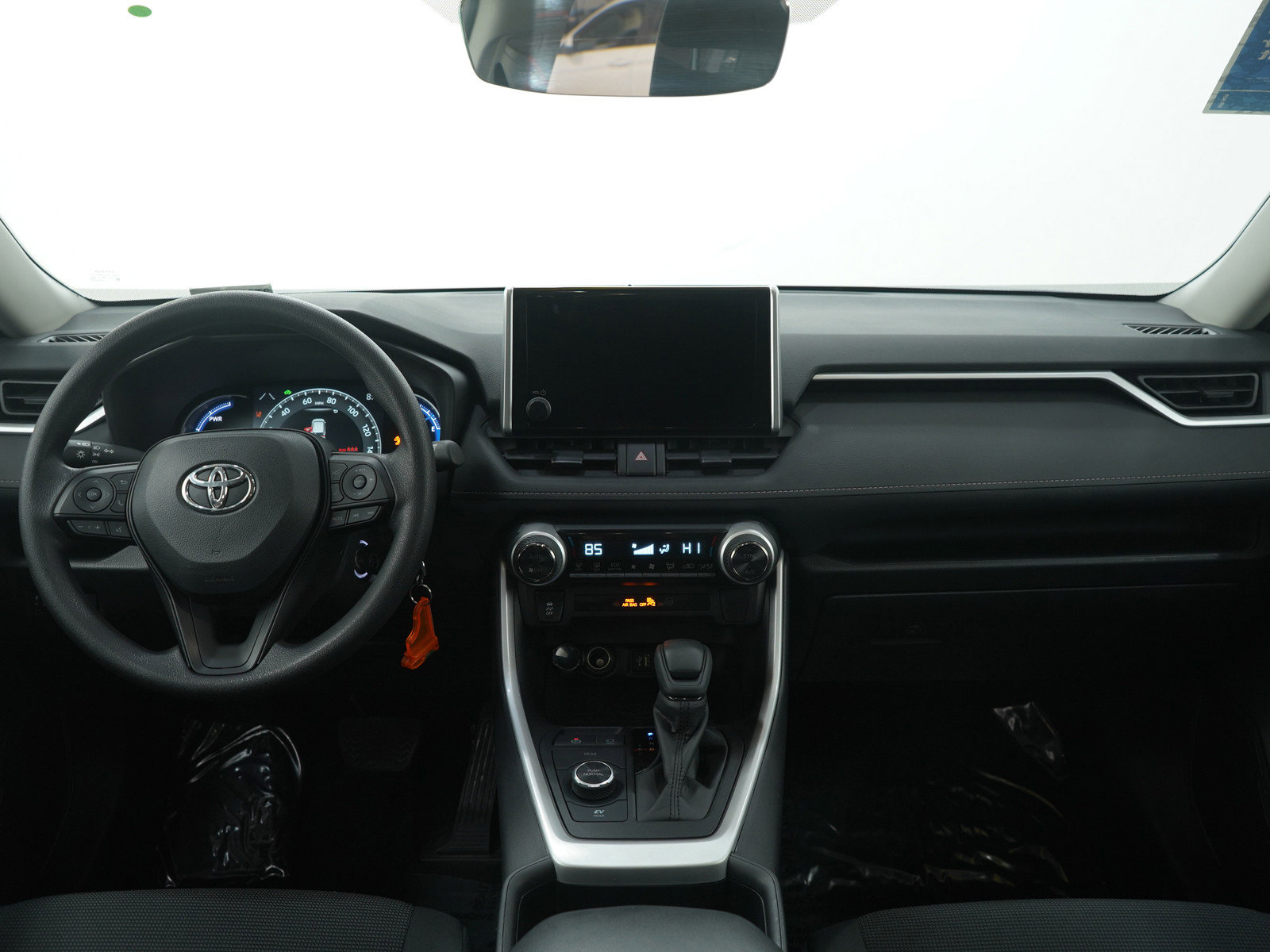 Used 2025 Toyota RAV4 LE image 17