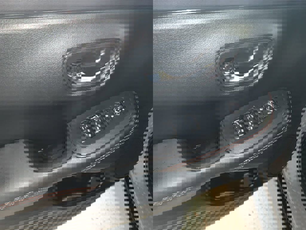 Used 2023 Honda HR-V Sport image 14