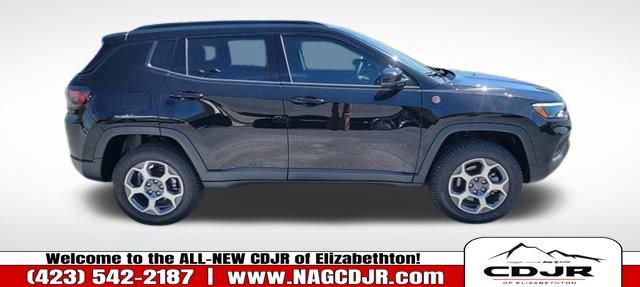 New 2022 Jeep Compass Trailhawk w/ Trailhawk Elite Group image 3