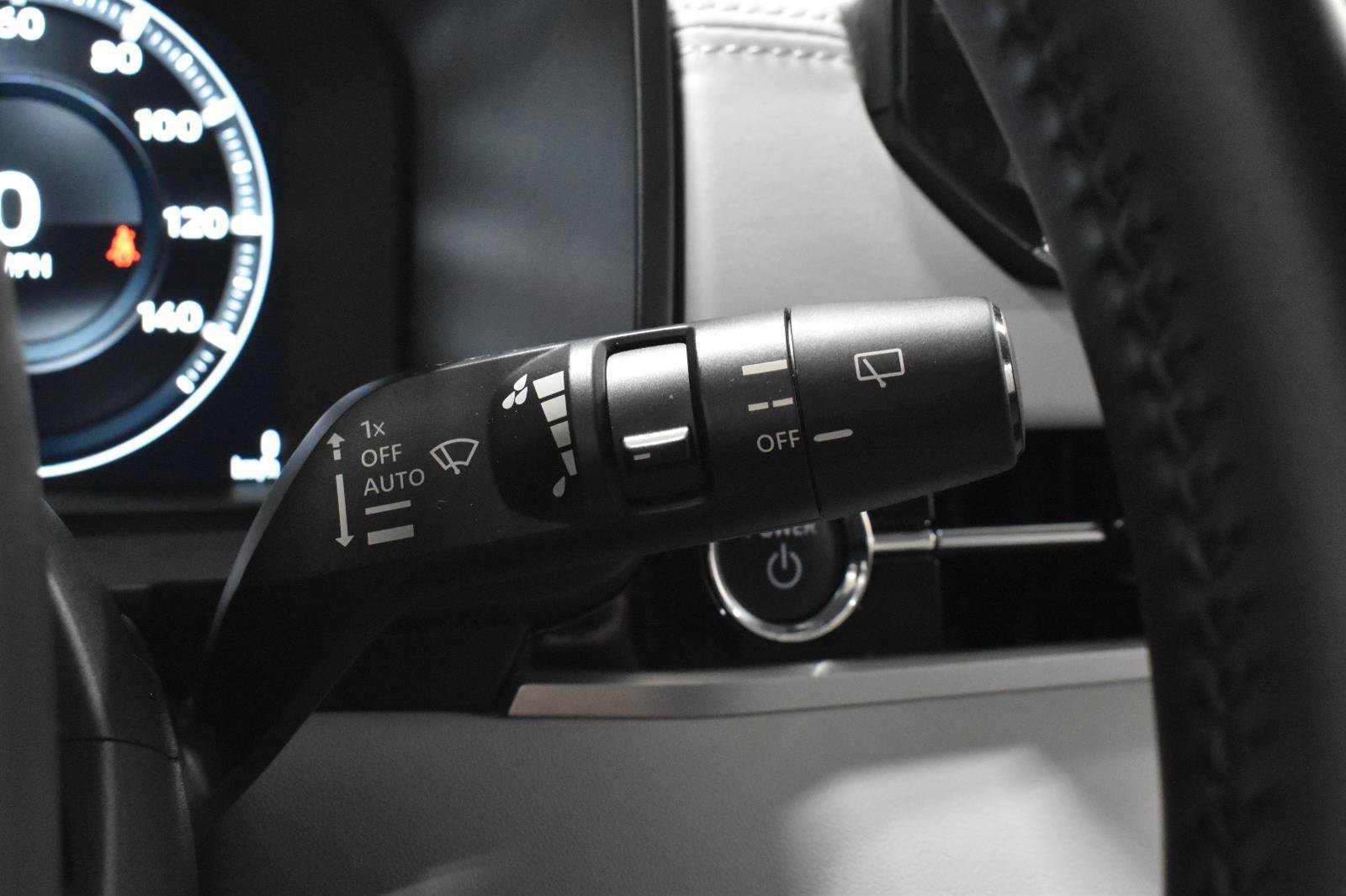 Used 2023 Mitsubishi Outlander SEL image 13