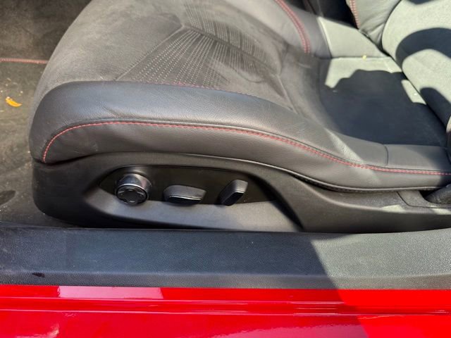 Used 2024 Chevrolet Corvette Stingray Premium Conv w/ Z51 Performance Package image 14