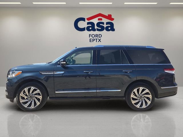 Used 2022 Lincoln Navigator Reserve image 5