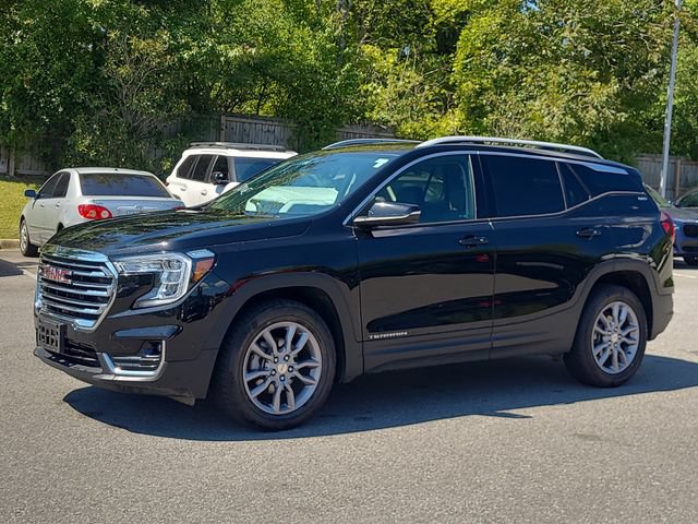 Used 2024 GMC Terrain SLT AWD/4WD image 7