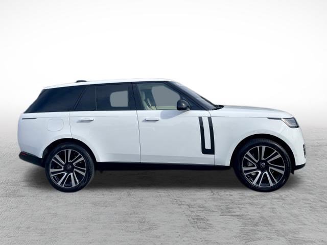 Certified 2023 Land Rover Range Rover SE image 4