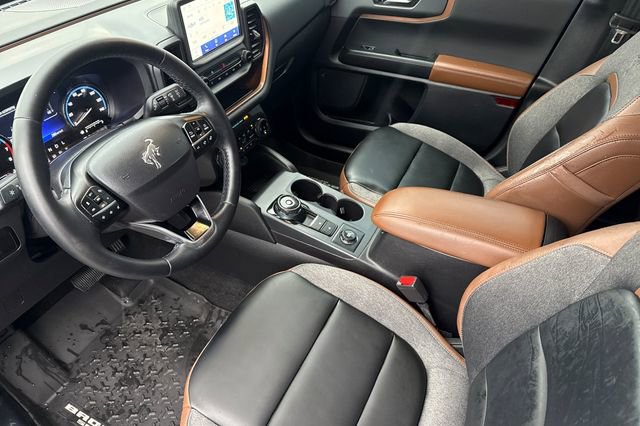 Used 2024 Ford Bronco Sport Outer Banks w/ Tech Package image 12