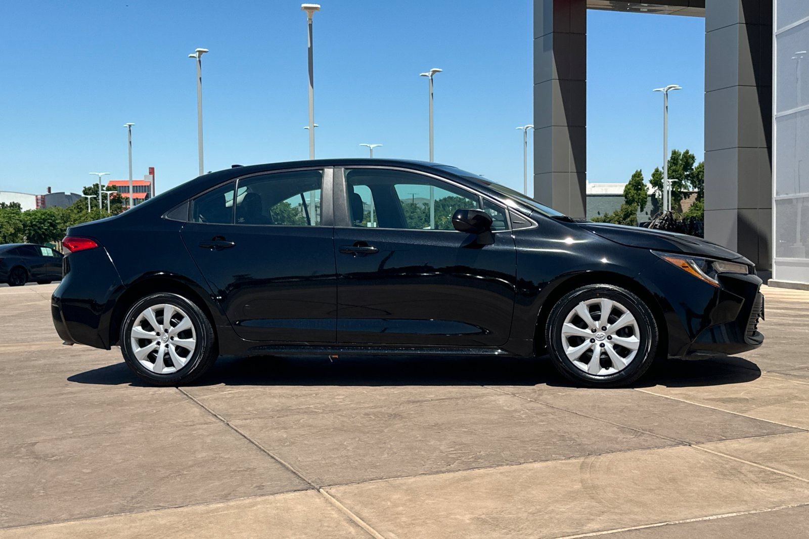 Certified 2023 Toyota Corolla LE FWD video 3