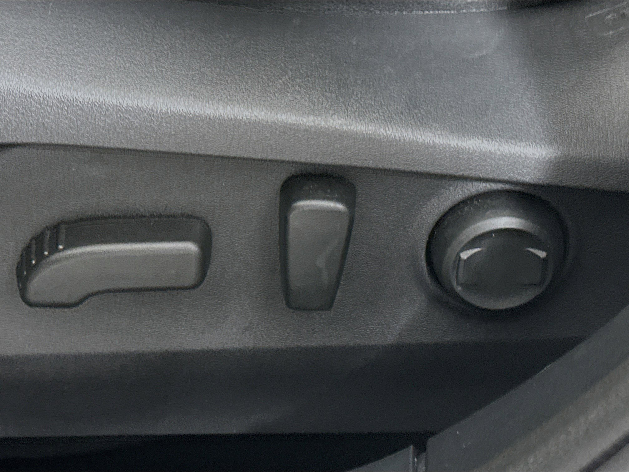 Used 2022 Subaru Outback Limited image 13