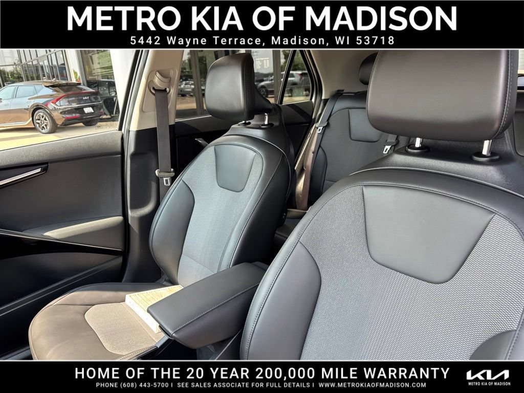 Used 2024 Kia Niro Wind w/ Wind Preserve Package FWD image 18