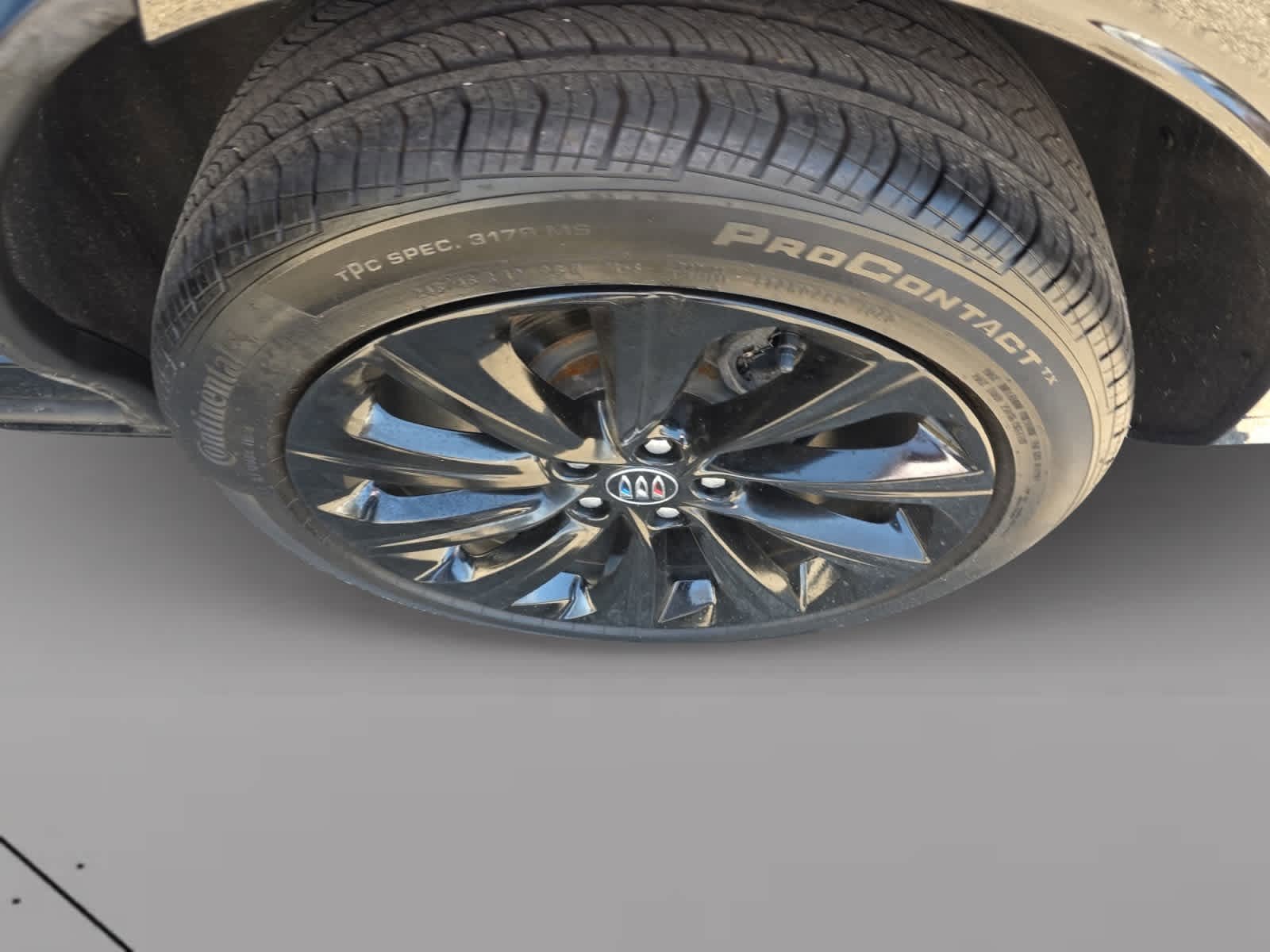 Used 2024 Buick Envista Sport Touring w/ Convenience I Package FWD image 19