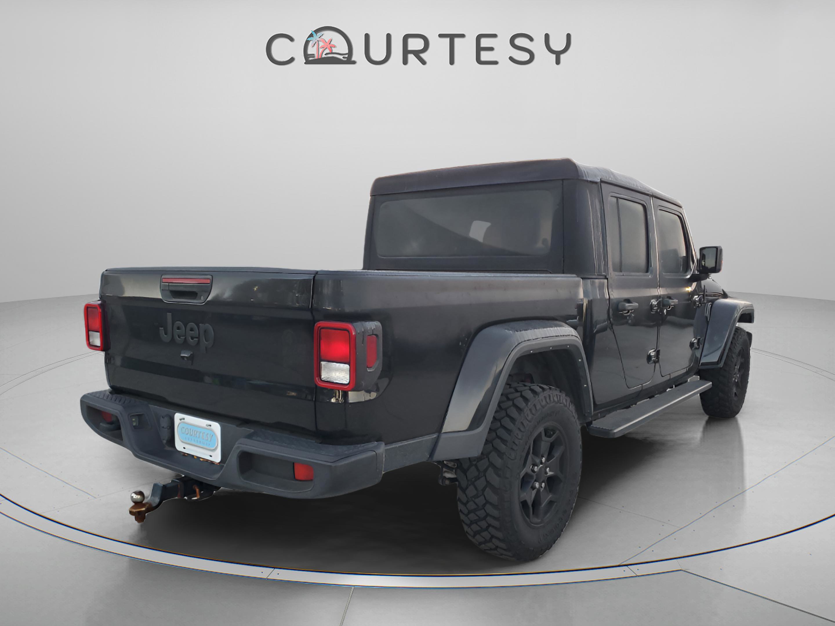 Certified 2022 Jeep Gladiator Sport image 3