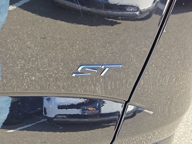 Used 2023 Buick Enclave Essence w/ Experience Buick Package image 35