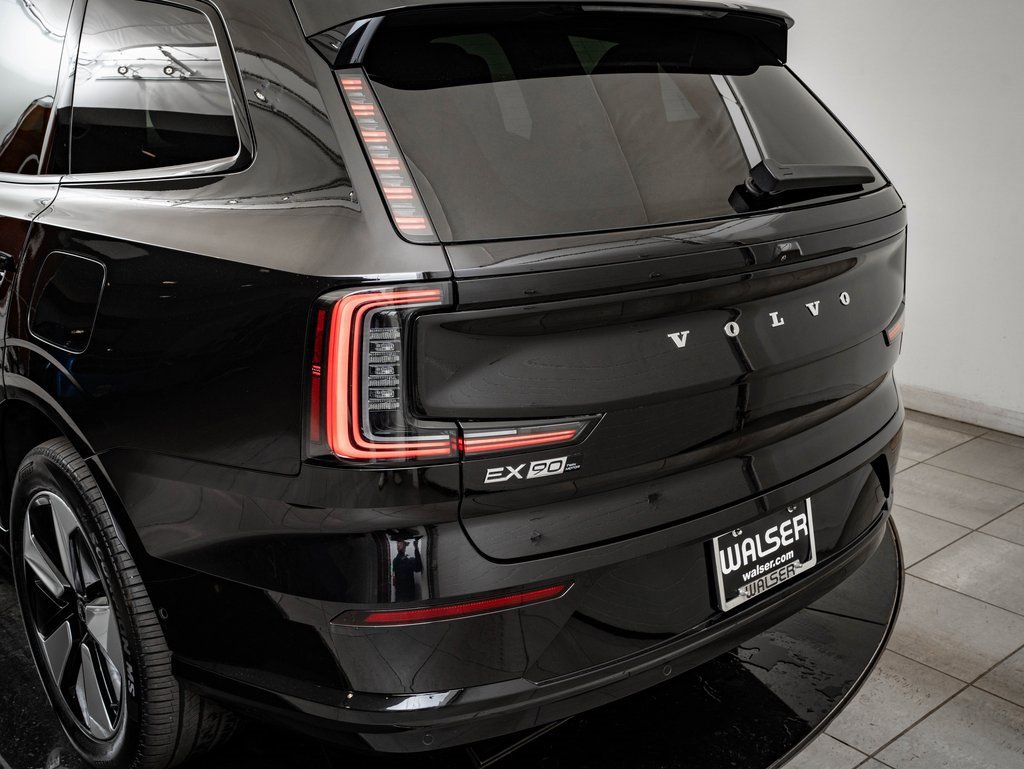 Used 2025 Volvo EX90 Plus image 18
