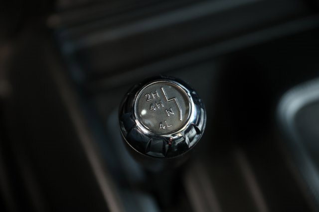 Used 2018 Jeep Wrangler Sahara w/ Connectivity Group image 23