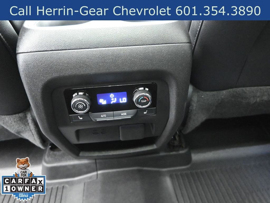 Used 2024 Chevrolet Traverse RS image 18
