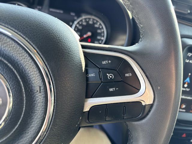 Used 2023 Jeep Renegade Altitude image 25