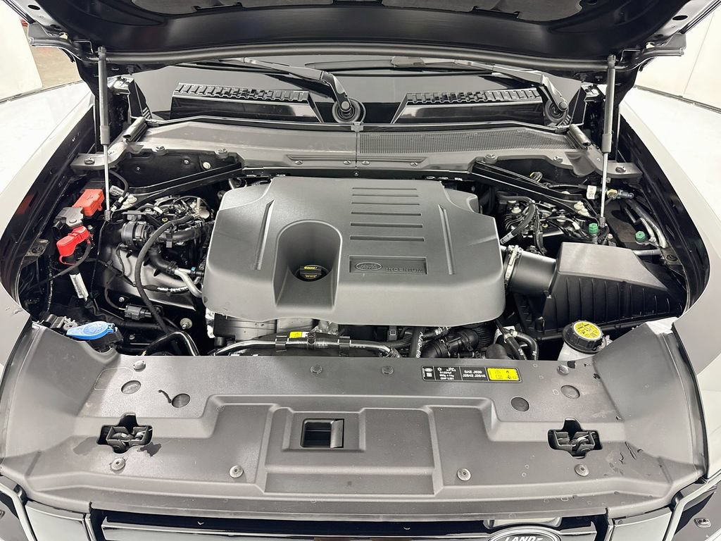 New 2026 Land Rover Defender 110 X-Dynamic SE AWD/4WD image 31