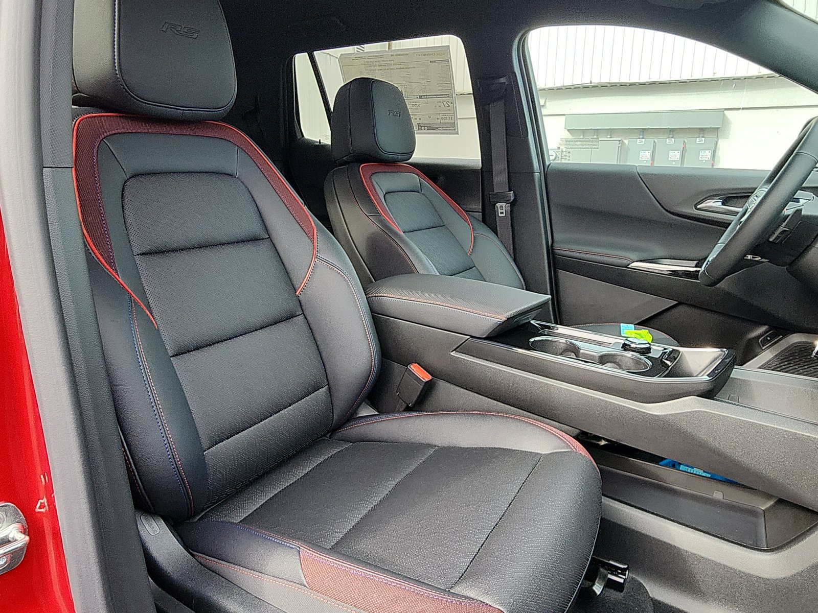 New 2026 Chevrolet Equinox RS w/ LPO, Floor Liner Package FWD image 23