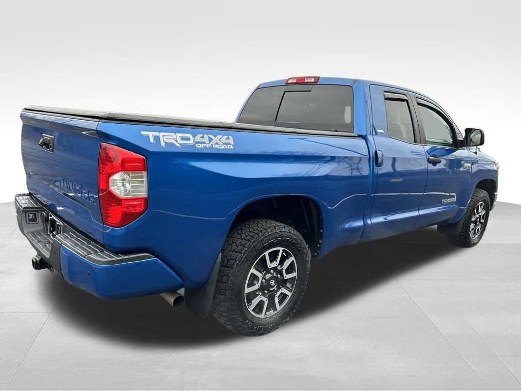 Used 2018 Toyota Tundra SR5 w/ TRD Off Road Package image 5