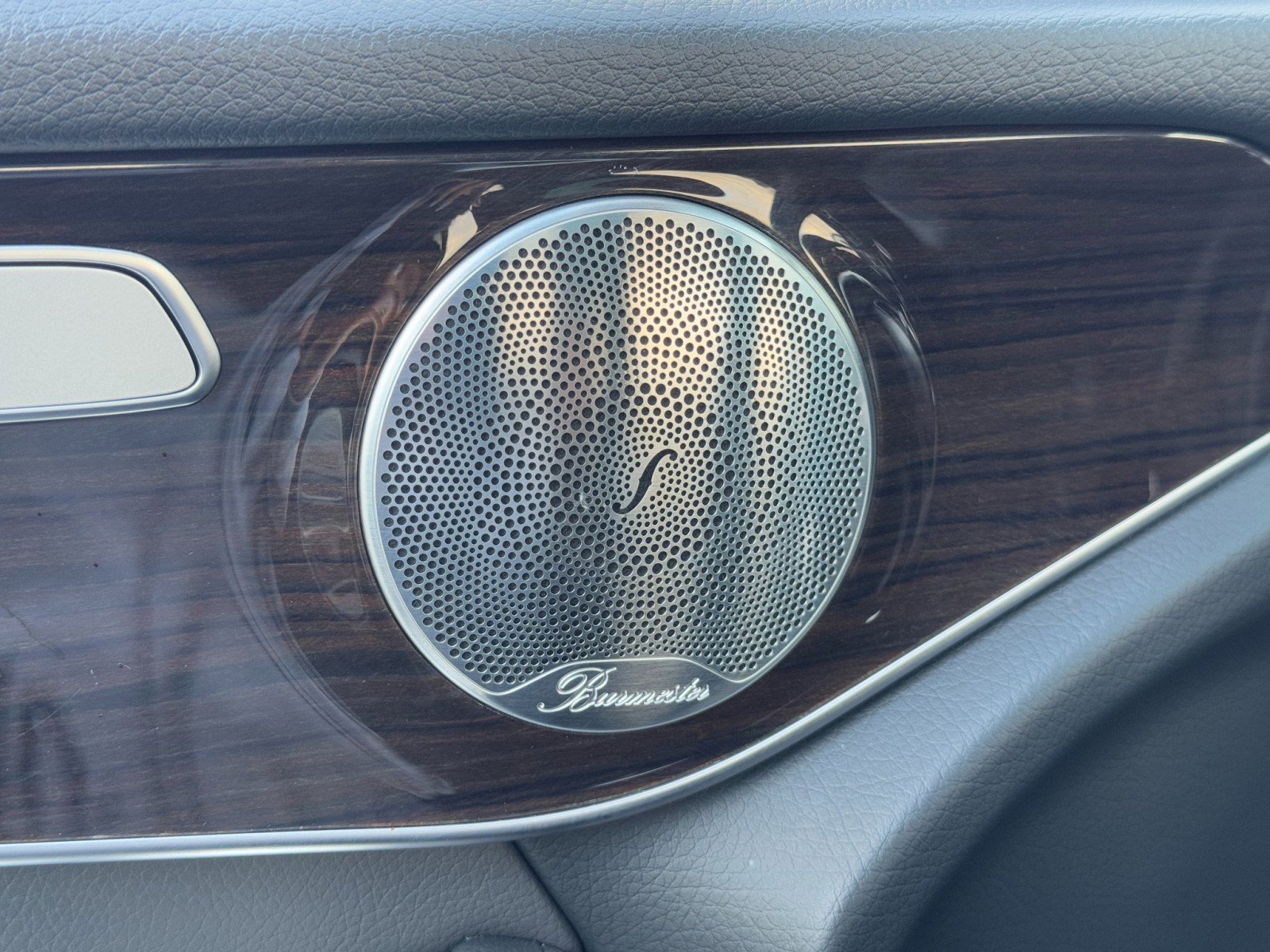 Used 2020 Mercedes-Benz GLC 350e 4MATIC image 18