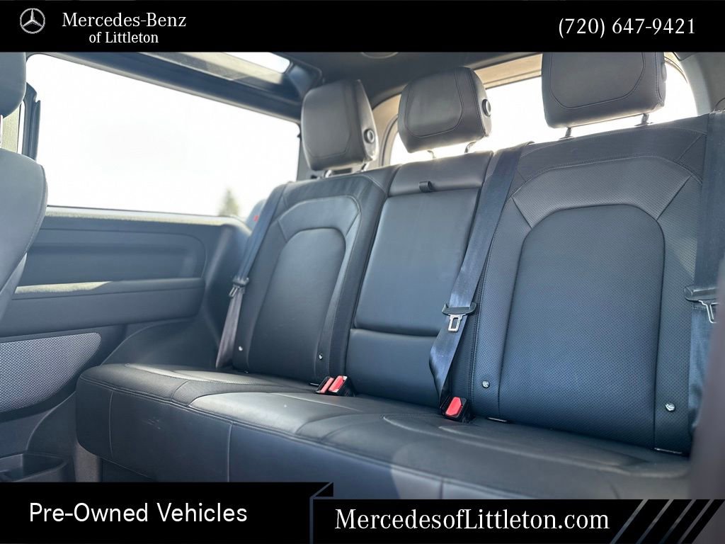 Used 2023 Land Rover Defender 90 X-Dynamic SE image 18