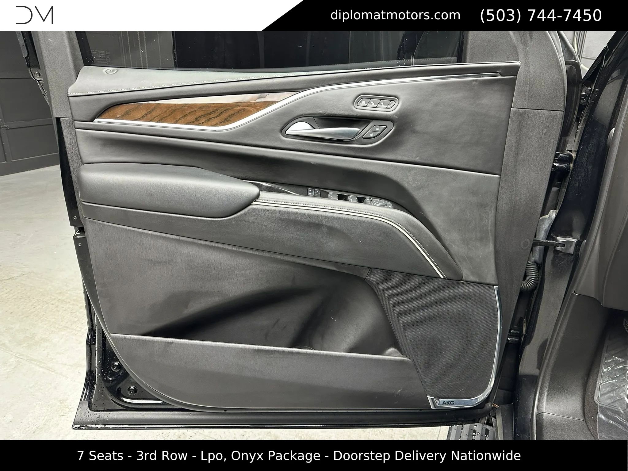 Used 2023 Cadillac Escalade ESV Sport Platinum w/ LPO, ONYX Package AWD/4WD image 29