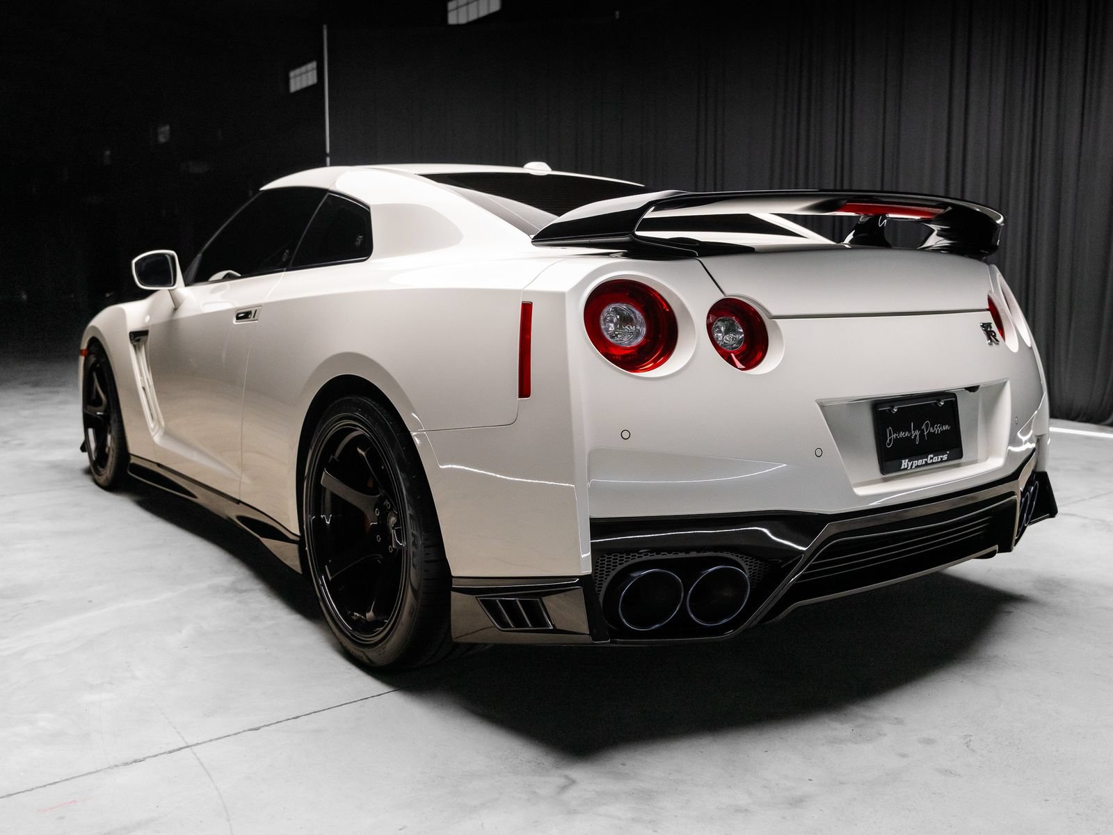 Used 2021 Nissan GT-R Premium AWD/4WD image 42