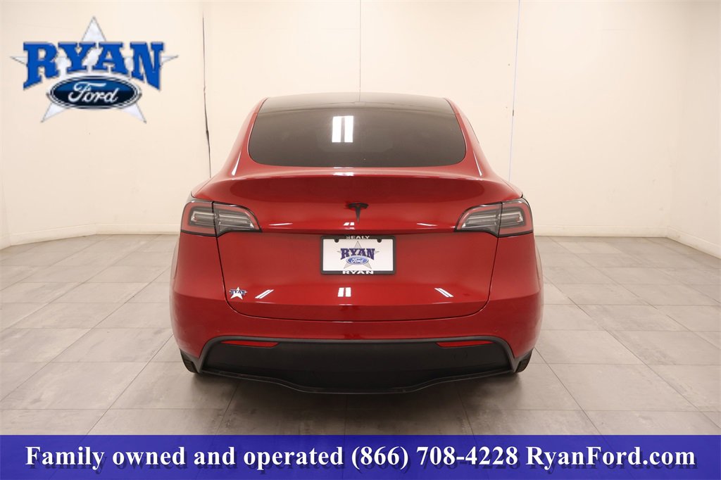 Used 2022 Tesla Model Y Long Range image 7