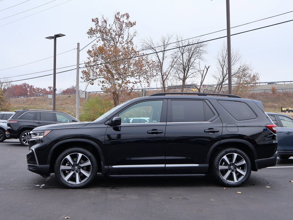 Certified 2023 Honda Pilot Black Edition image 4
