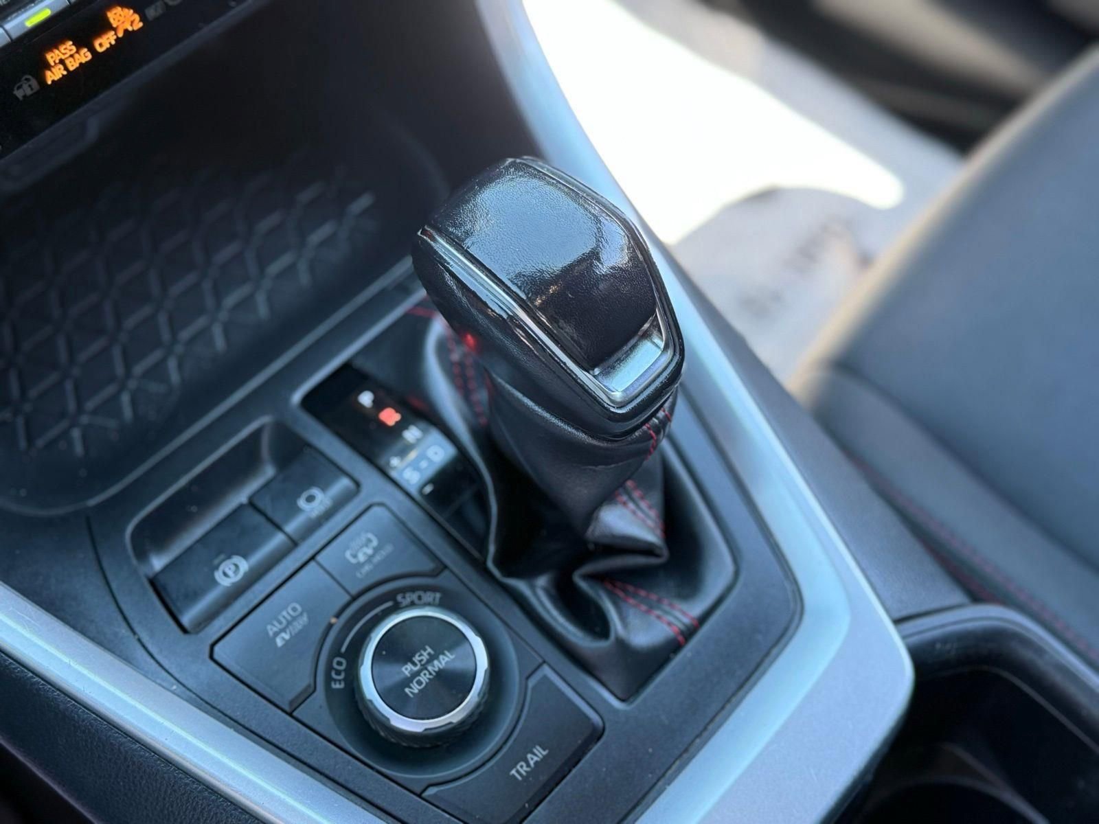 Used 2023 Toyota RAV4 SE w/ Weather & Moonroof Package image 63