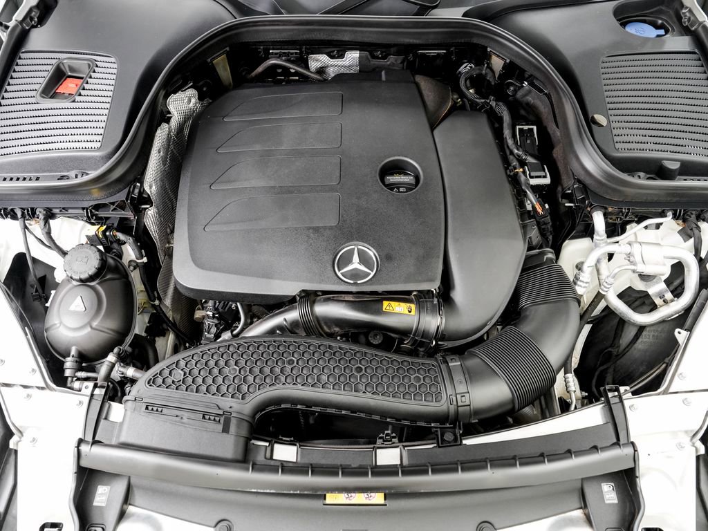Used 2020 Mercedes-Benz GLC 300 4MATIC Coupe image 25