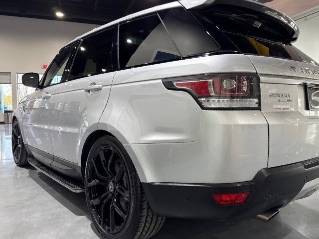 Used 2016 Land Rover Range Rover Sport HSE image 35