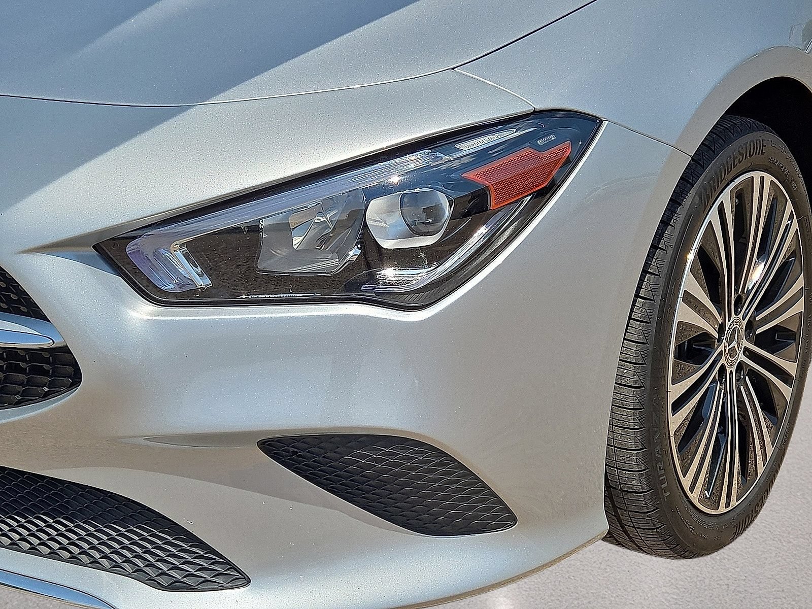 Used 2023 Mercedes-Benz CLA 250 4MATIC w/ Premium Package image 9