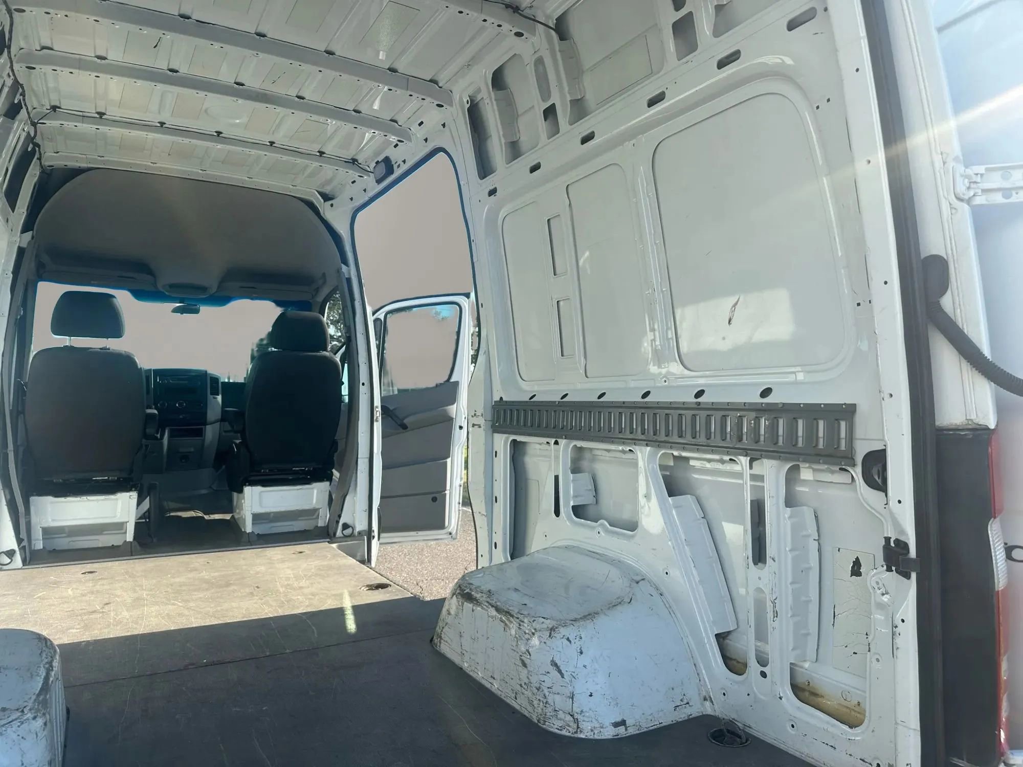 Used 2012 Mercedes-Benz Sprinter 3500 image 26