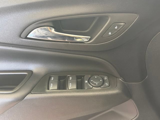Used 2023 Chevrolet Equinox LT AWD/4WD image 13