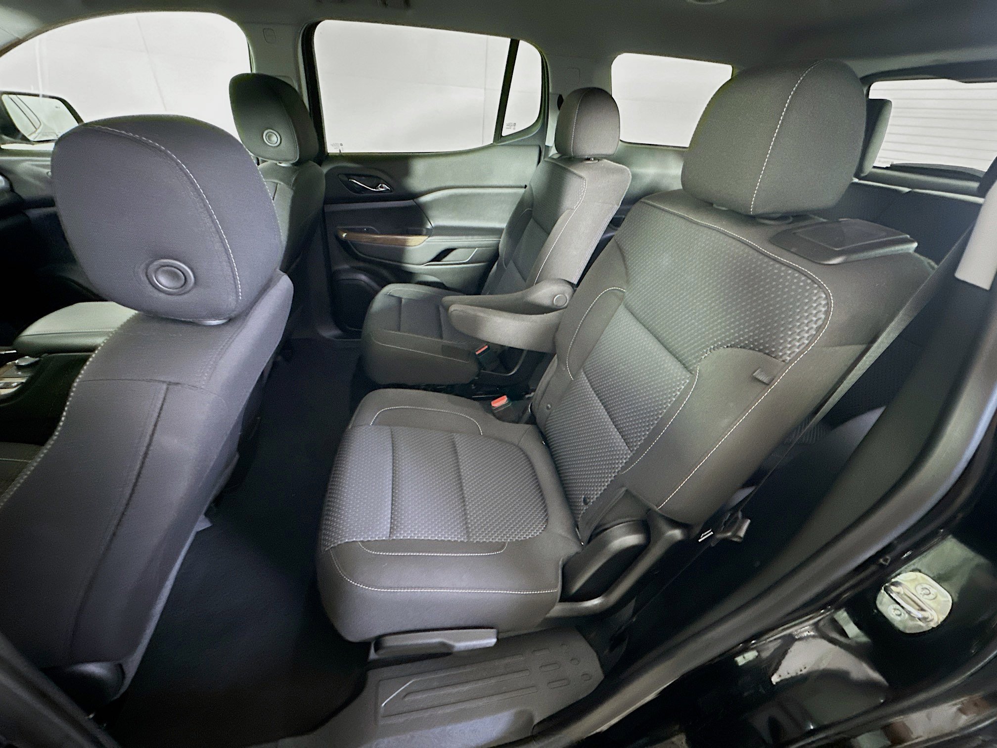 Used 2023 GMC Acadia SLE w/ Driver Convenience Package image 29