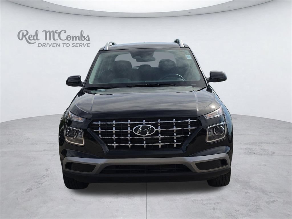 Certified 2024 Hyundai Venue SEL FWD image 11