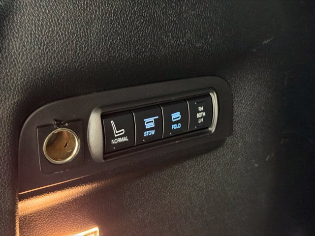 Used 2016 Ford Explorer Limited AWD/4WD image 24