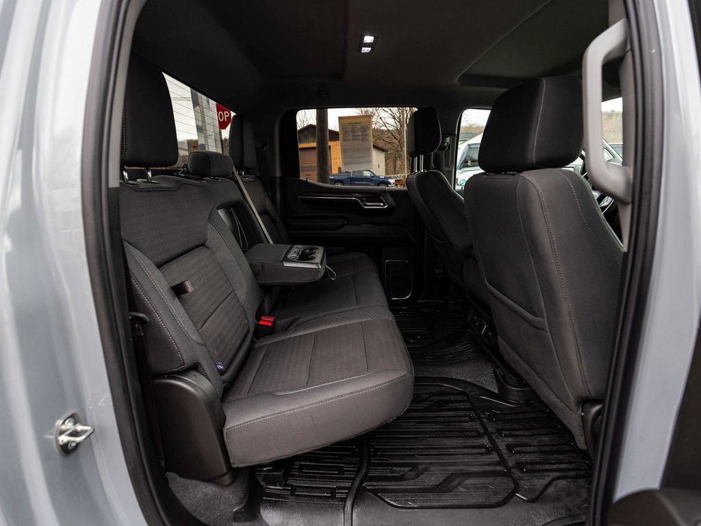 Used 2024 GMC Sierra 1500 Elevation w/ LPO, Elevation Black Package AWD/4WD image 27