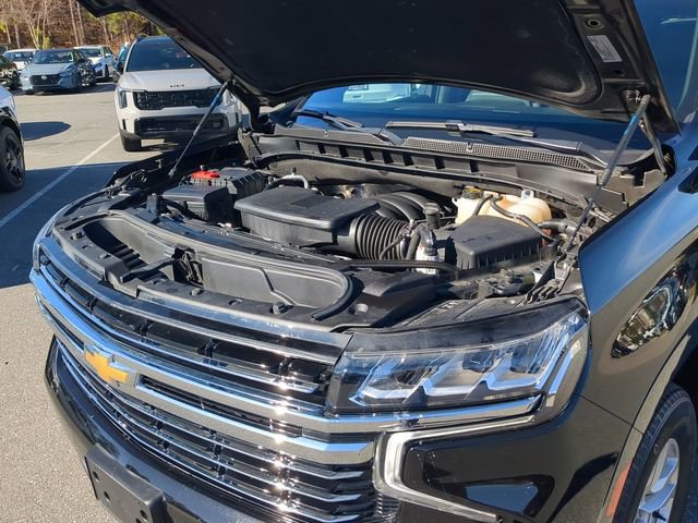 Used 2024 Chevrolet Suburban LT image 46
