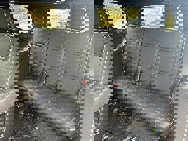 Used 2021 Chevrolet Tahoe Premier w/ Premium Package image 16