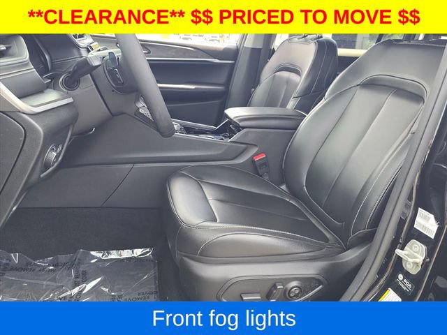 Used 2023 Jeep Grand Cherokee L Limited w/ Black Appearance Package AWD/4WD image 21