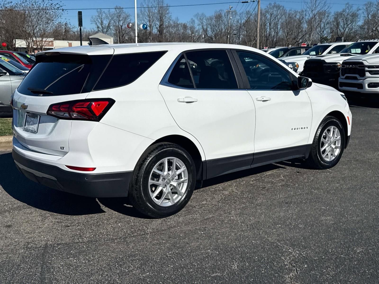 Used 2024 Chevrolet Equinox LT image 8
