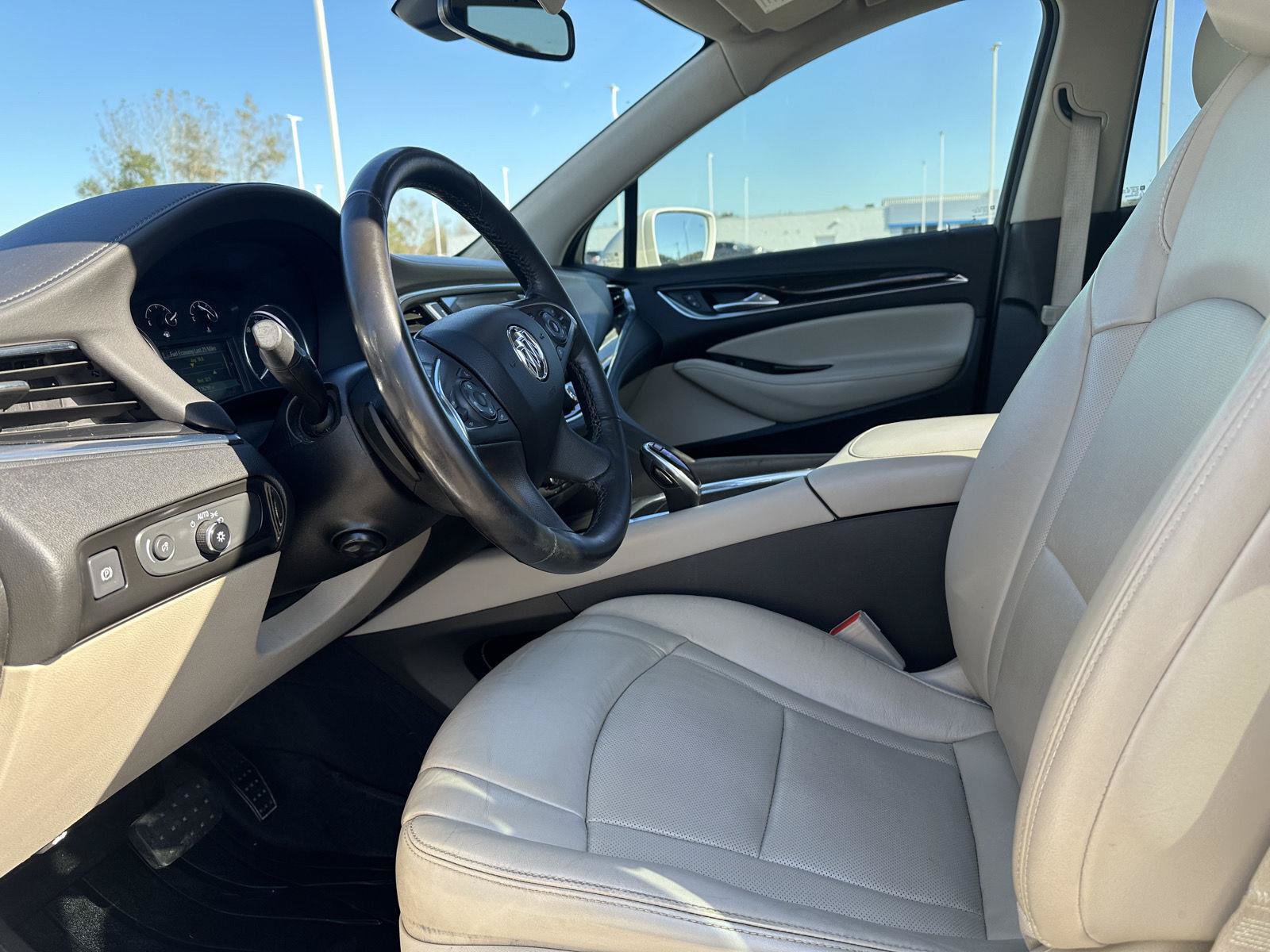 Used 2019 Buick Enclave Premium w/ Experience Buick Package FWD image 14