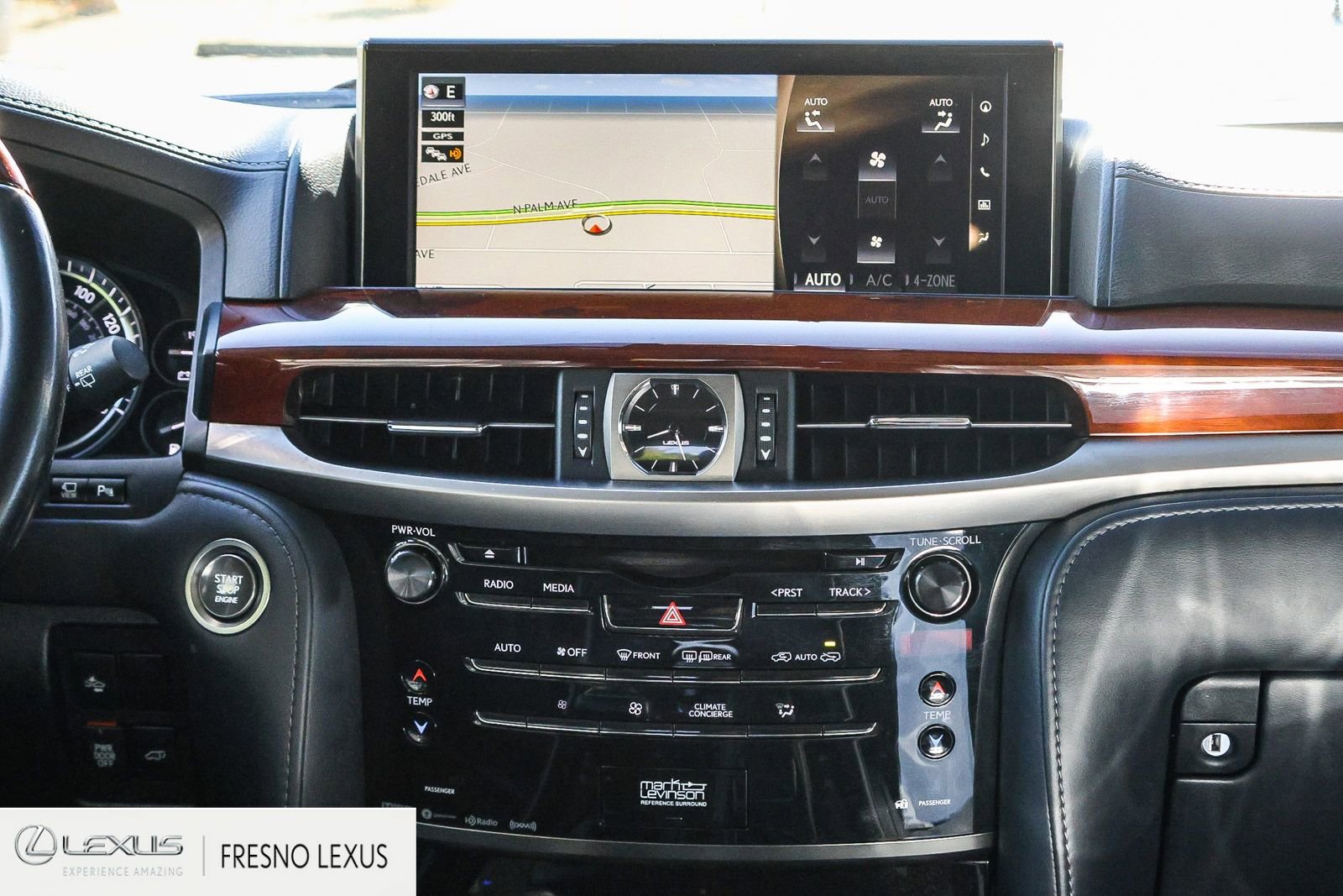 Used 2019 Lexus LX 570 4WD w/ Luxury Package image 18