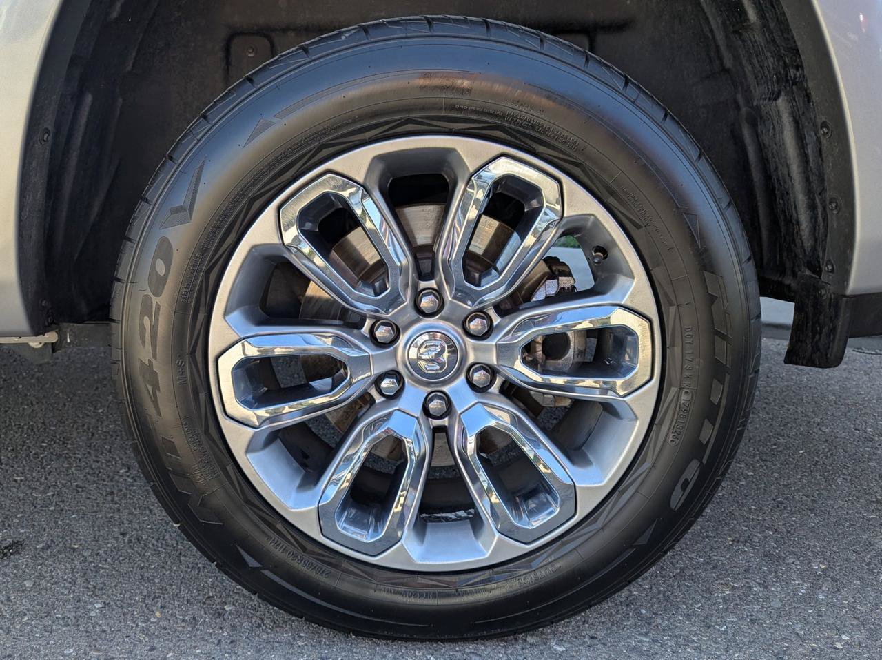 Used 2022 RAM 1500 Laramie w/ Sport Appearance Package AWD/4WD image 30